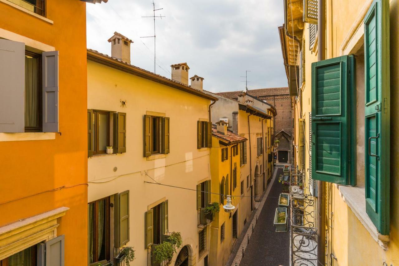 Downtown Apartment Verona Esterno foto