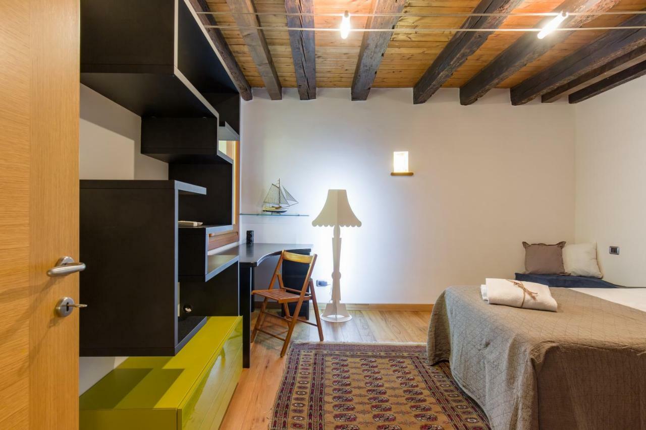 Downtown Apartment Verona Esterno foto