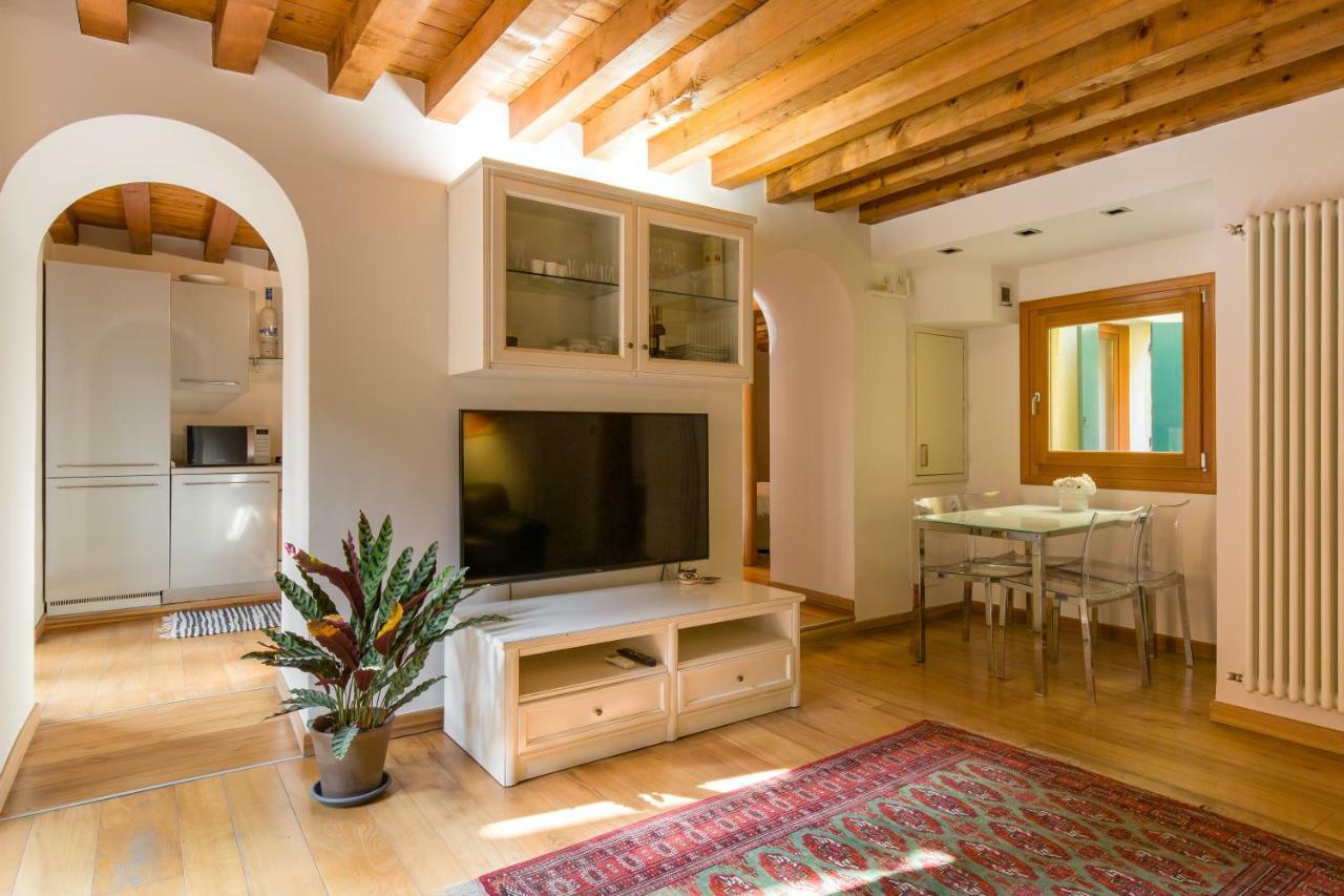 Downtown Apartment Verona Esterno foto