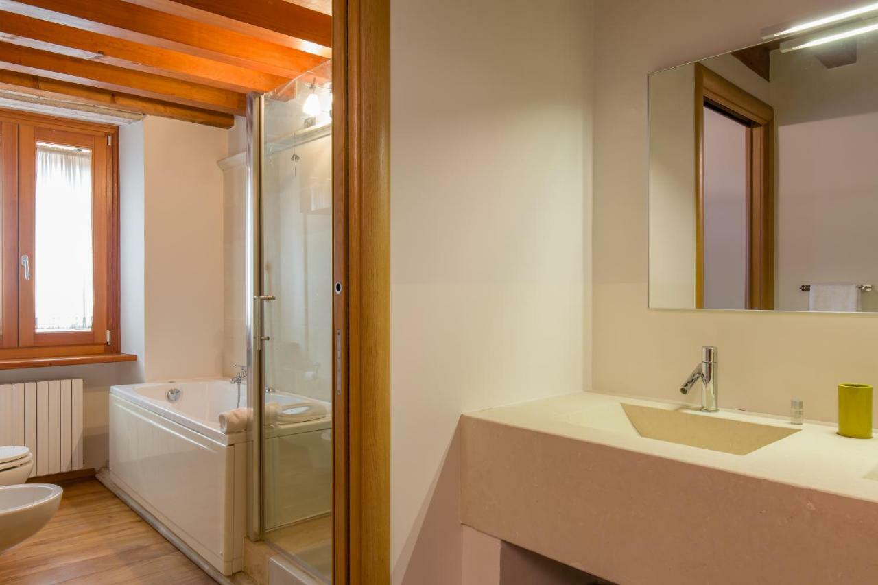 Downtown Apartment Verona Esterno foto