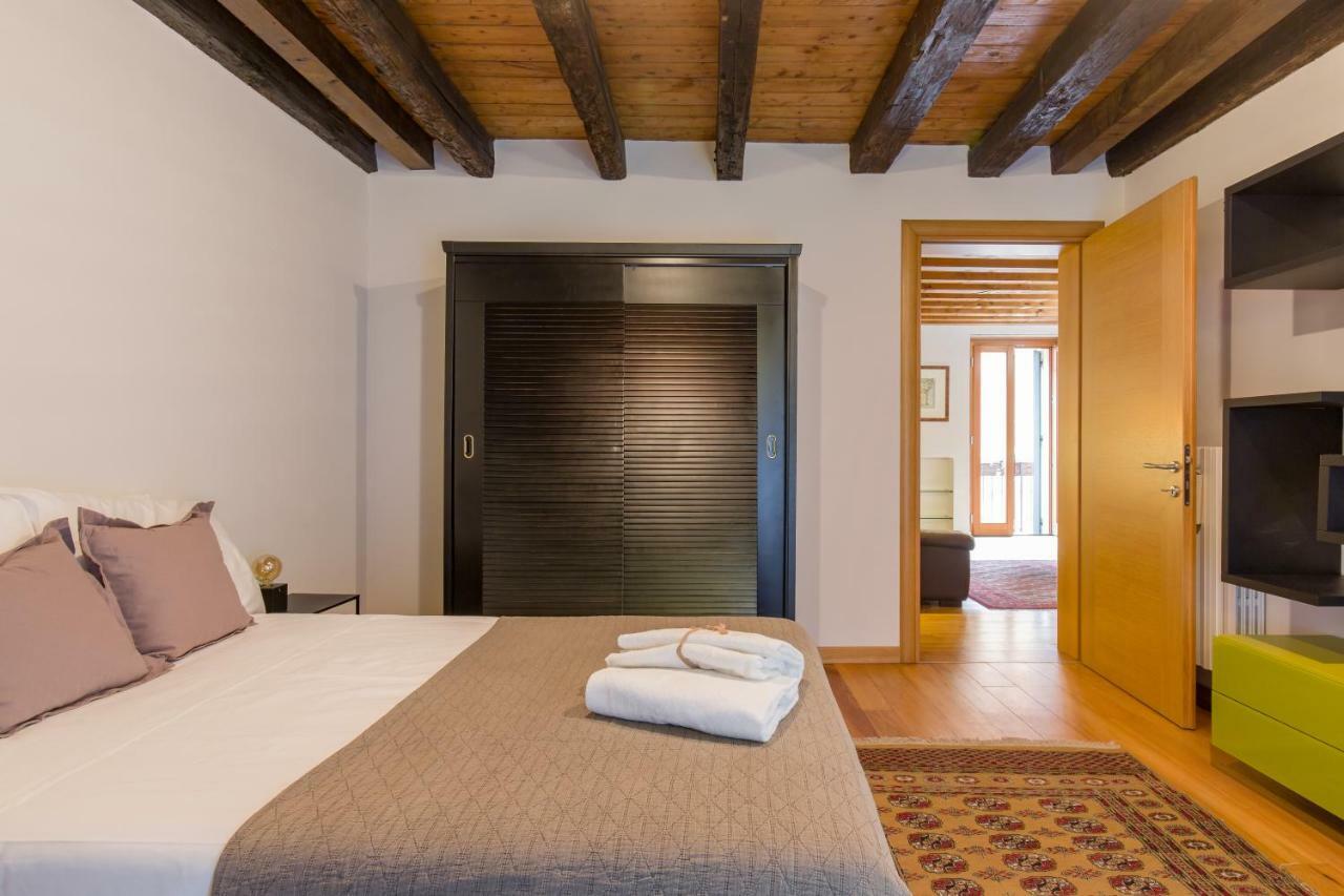 Downtown Apartment Verona Esterno foto